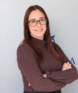 Alicia Granell, especialista en documentación y procesos administrativos de vehículos en Castellón